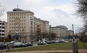 Karl-Marx-Allee: SPD-BVV-Fraktion begrüßt das Angebot für die Mieter*innen