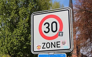 SPD-Fraktion für flächendeckendes Tempo 30 und mehr Barrierefreiheit