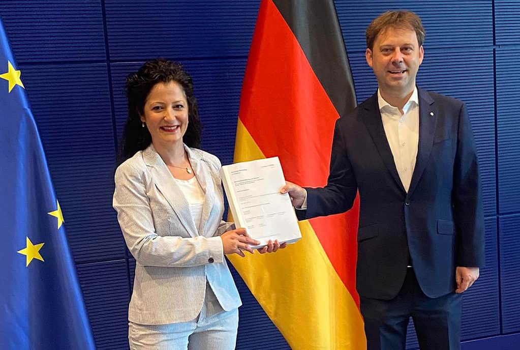 Cansel Kiziltepe und Jens Zimmermann MdB präsentieren den Abschlussbericht zum Wirecrd-Untersuchungsausschuss